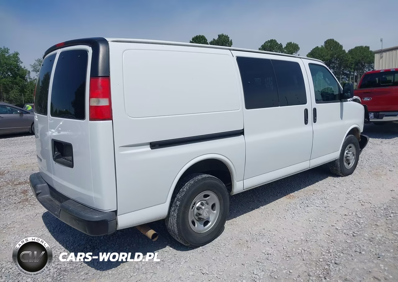 2017 Chevrolet Express 2500 Work Van VIN:1GCWGAFF1H1185107 - 4