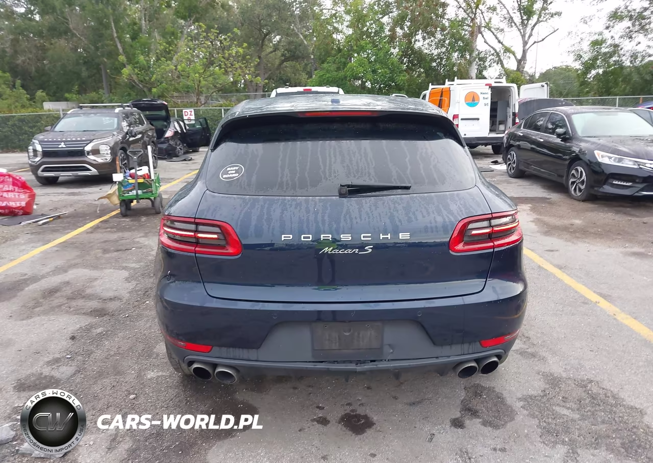 2017 Porsche Macan S VIN:WP1AB2A59HLB15435 - 16