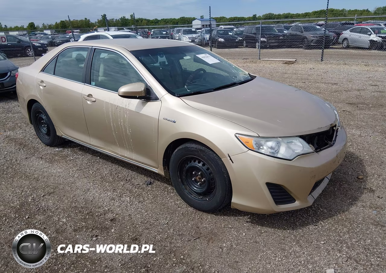 2012 Toyota Camry Hybrid Le – zdjęcie 1 z 17