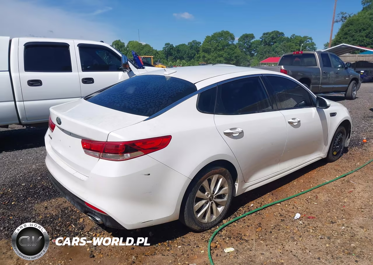 2017 Kia Optima Lx VIN:5XXGT4L37HG147669 - 4