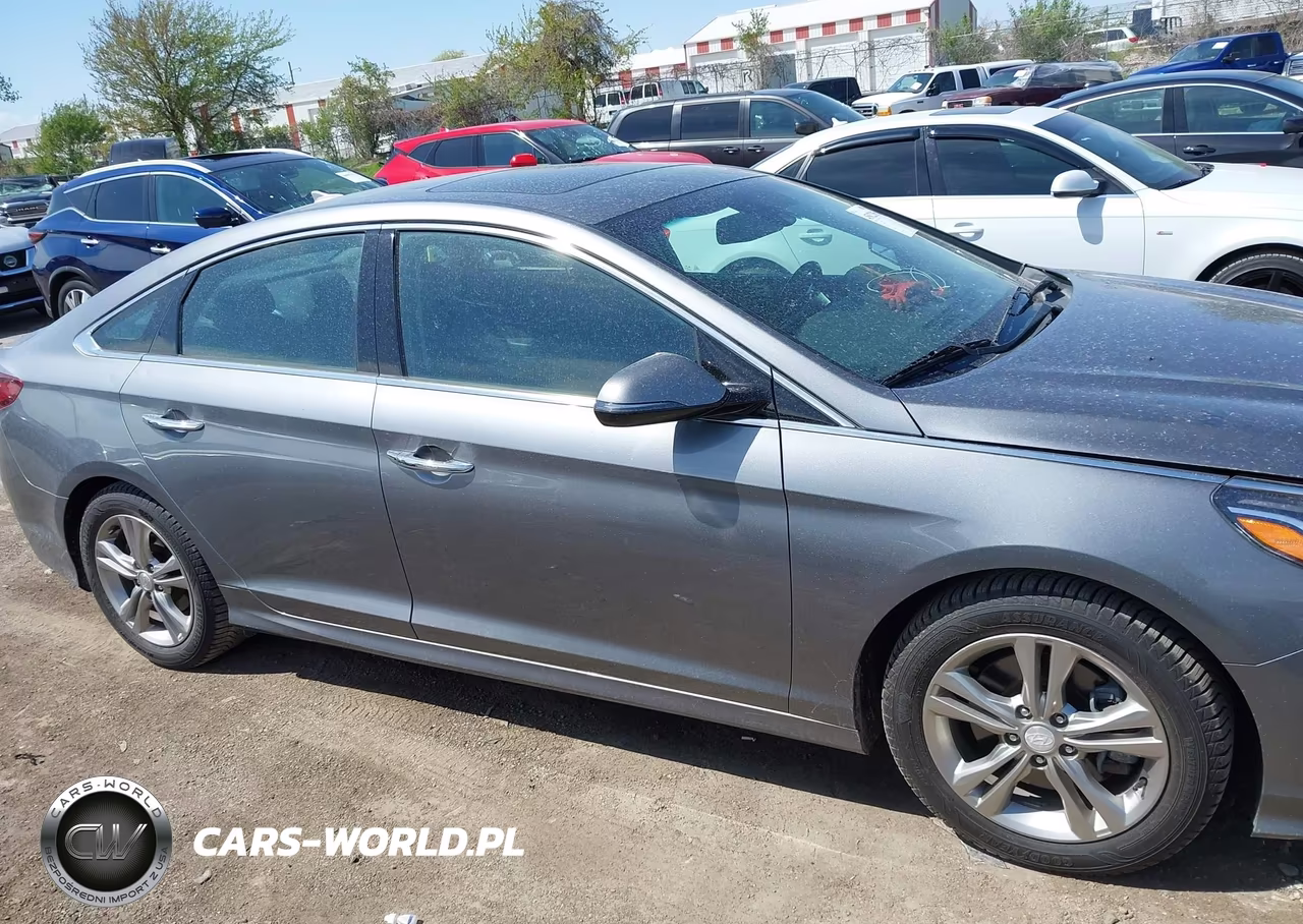 2019 Hyundai Sonata Limited VIN:5NPE34AF0KH770454 - 13