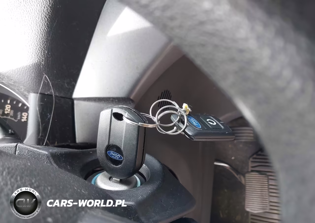 2018 Ford Escape Se VIN:1FMCU9GD5JUD48672 - 11