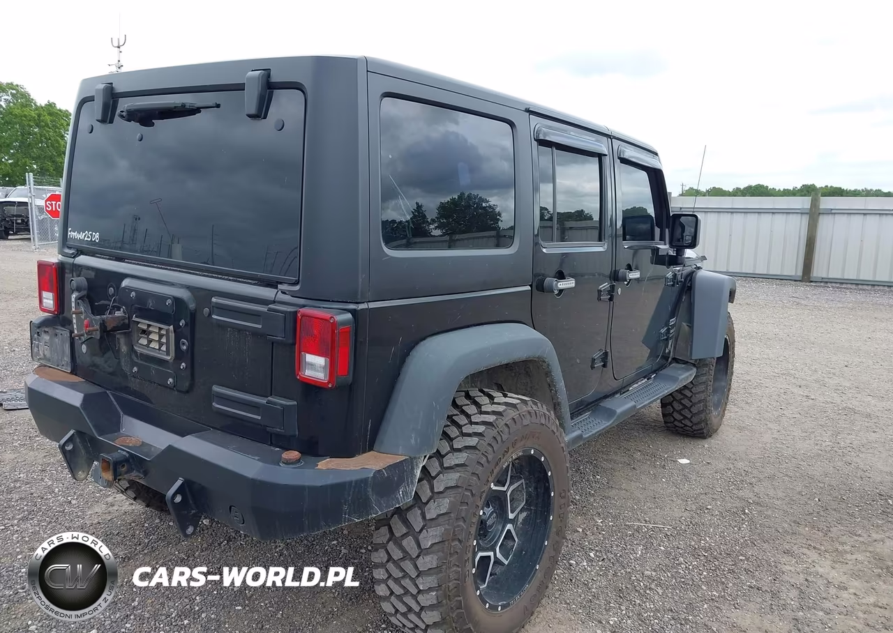 2017 Jeep Wrangler Unlimited Sport 4X4 VIN:1C4BJWDG5HL716371 - 4
