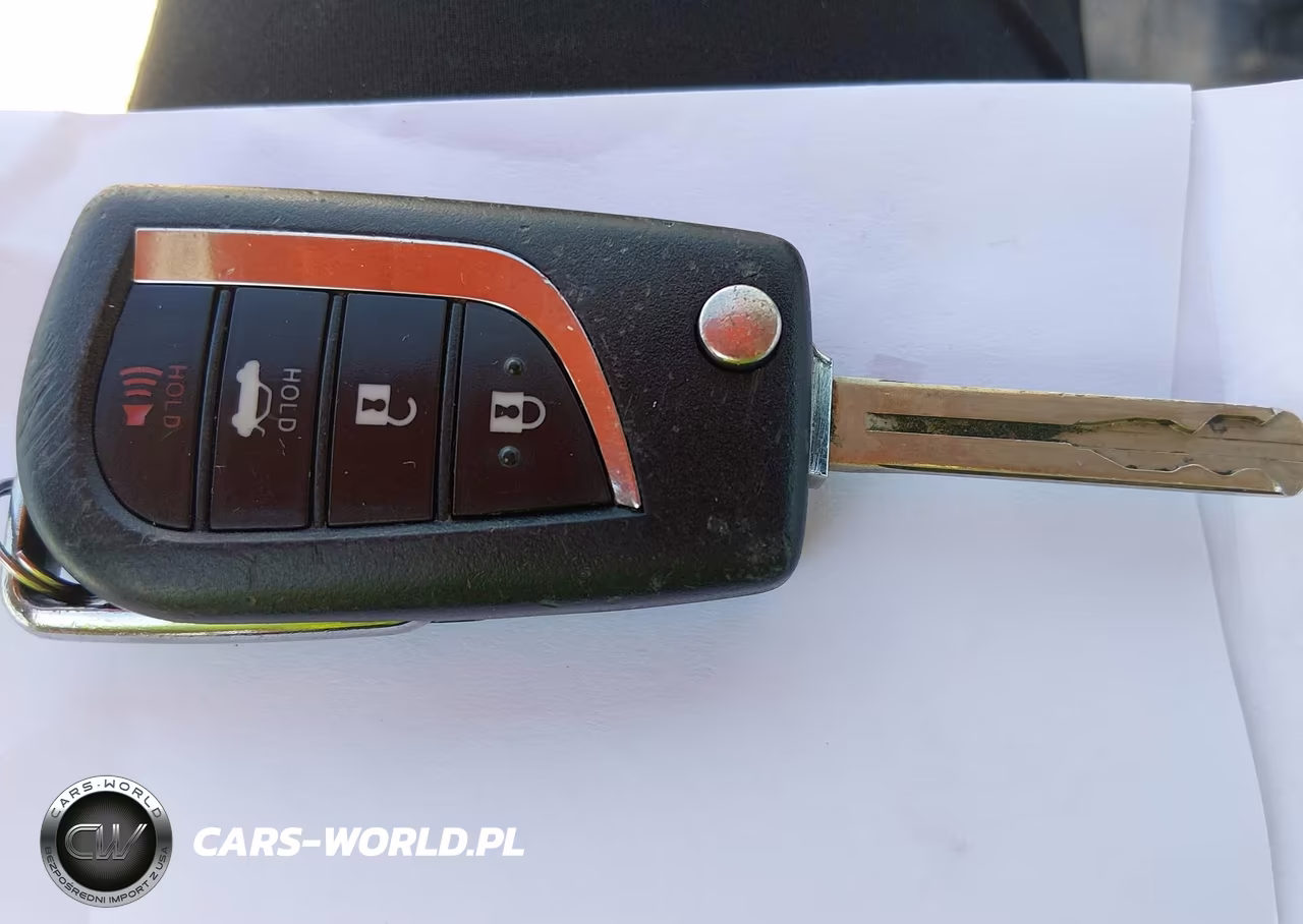 2019 Toyota Camry Le VIN:4T1B11HK2KU760391 - 11