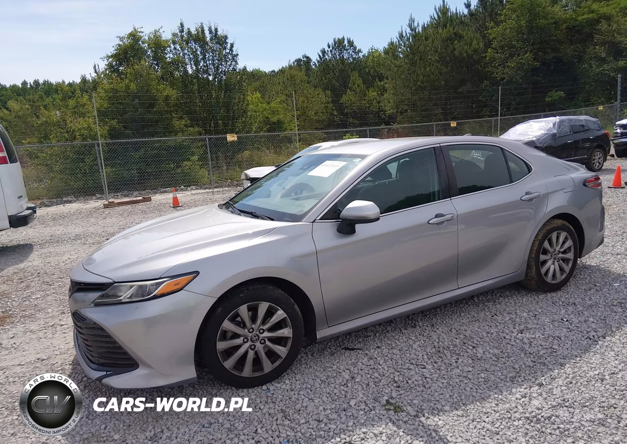 2019 Toyota Camry Le VIN:4T1B11HK2KU760391 - 2