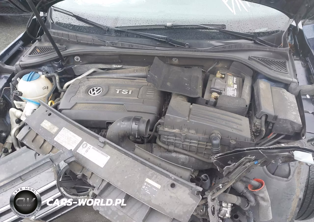 2015 Volkswagen Passat 1.8T Wolfsburg Edition VIN:1VWAT7A3XFC073619 - 10