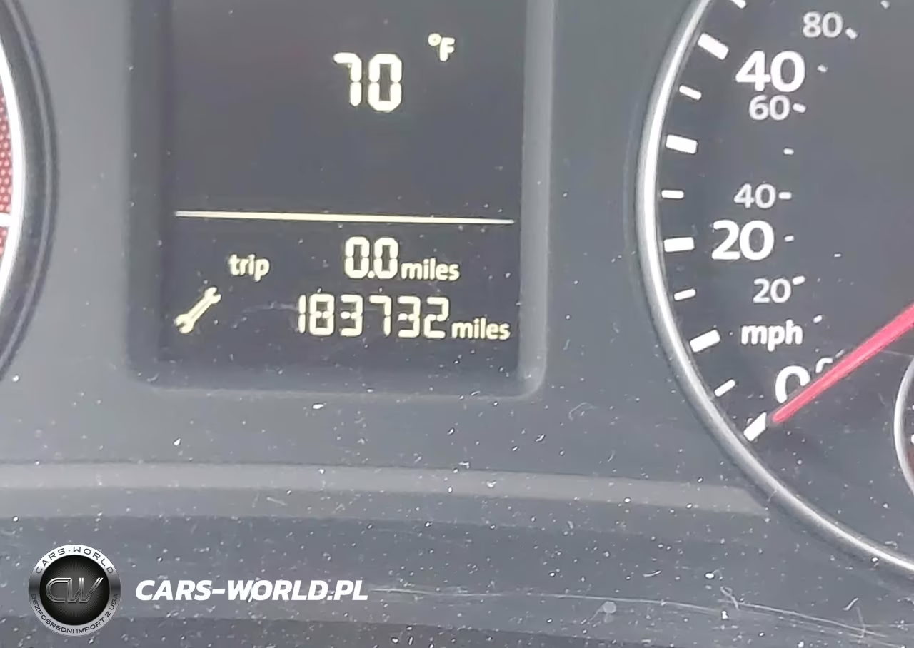 2015 Volkswagen Passat 1.8T Wolfsburg Edition VIN:1VWAT7A3XFC073619 - 15