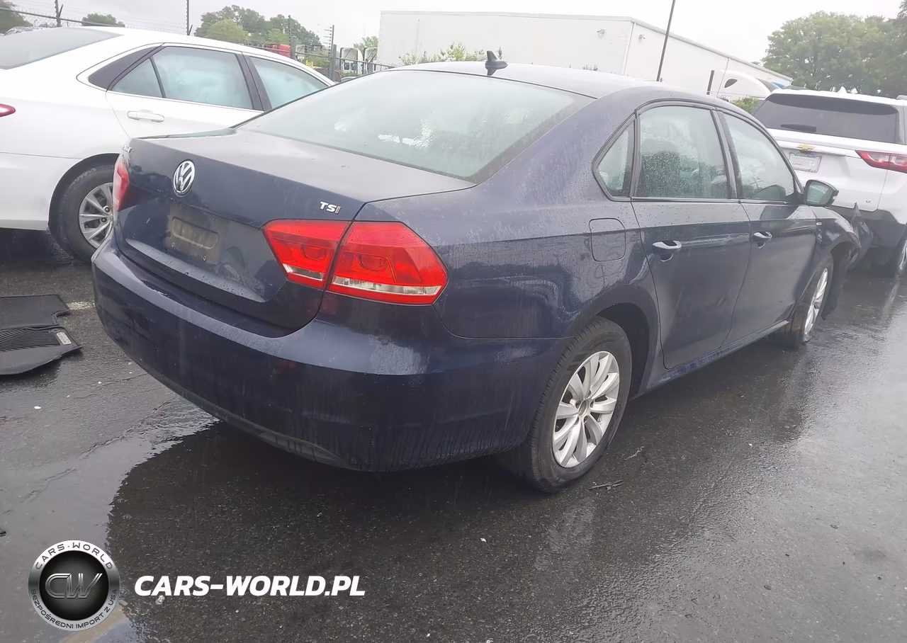 2015 Volkswagen Passat 1.8T Wolfsburg Edition VIN:1VWAT7A3XFC073619 - 4