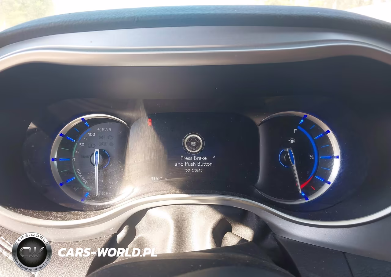 2023 Chrysler Pacifica Hybrid Touring L VIN:2C4RC1L78PR599629 - 7