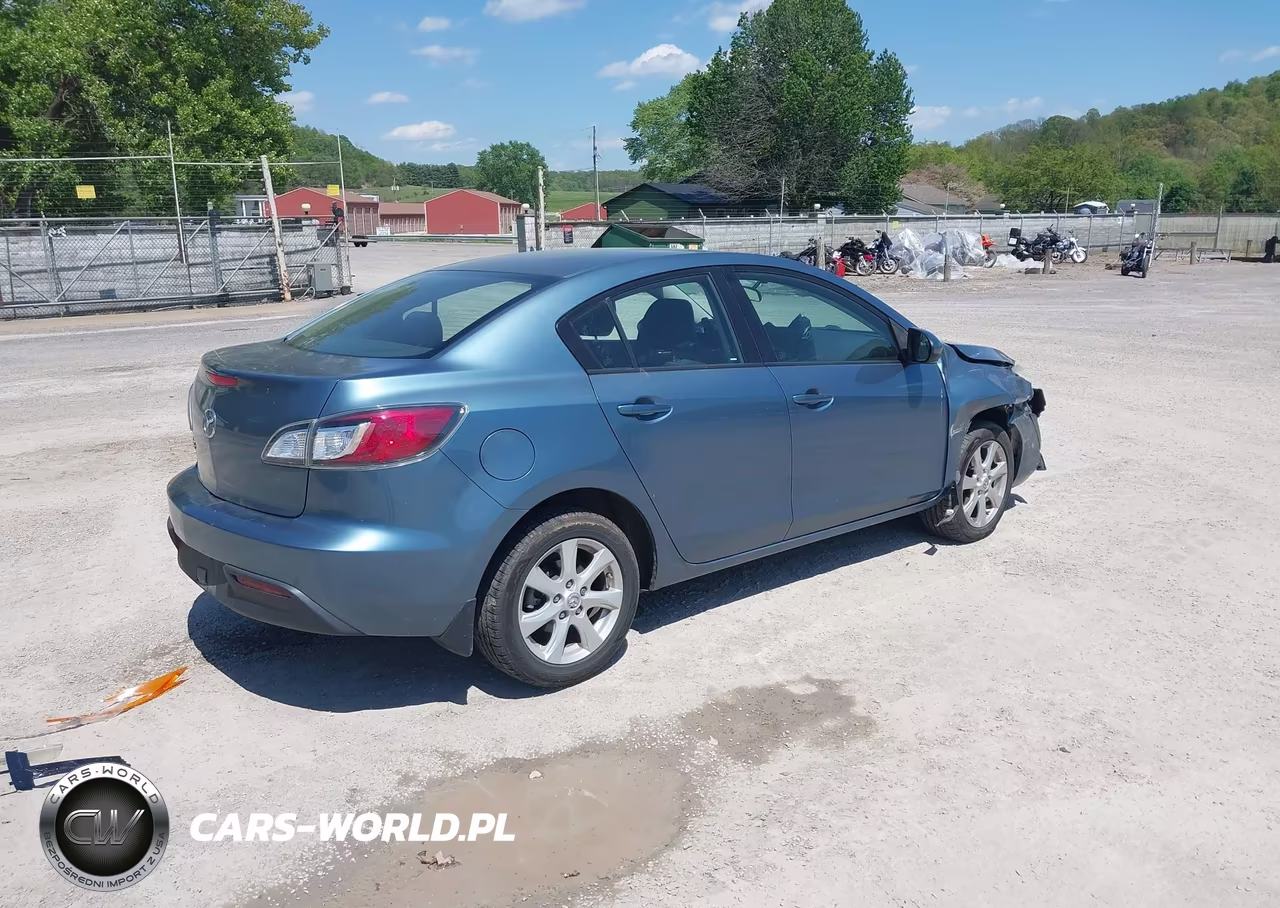 2010 Mazda Mazda3 I Touring VIN:JM1BL1SF7A1264724 - 4