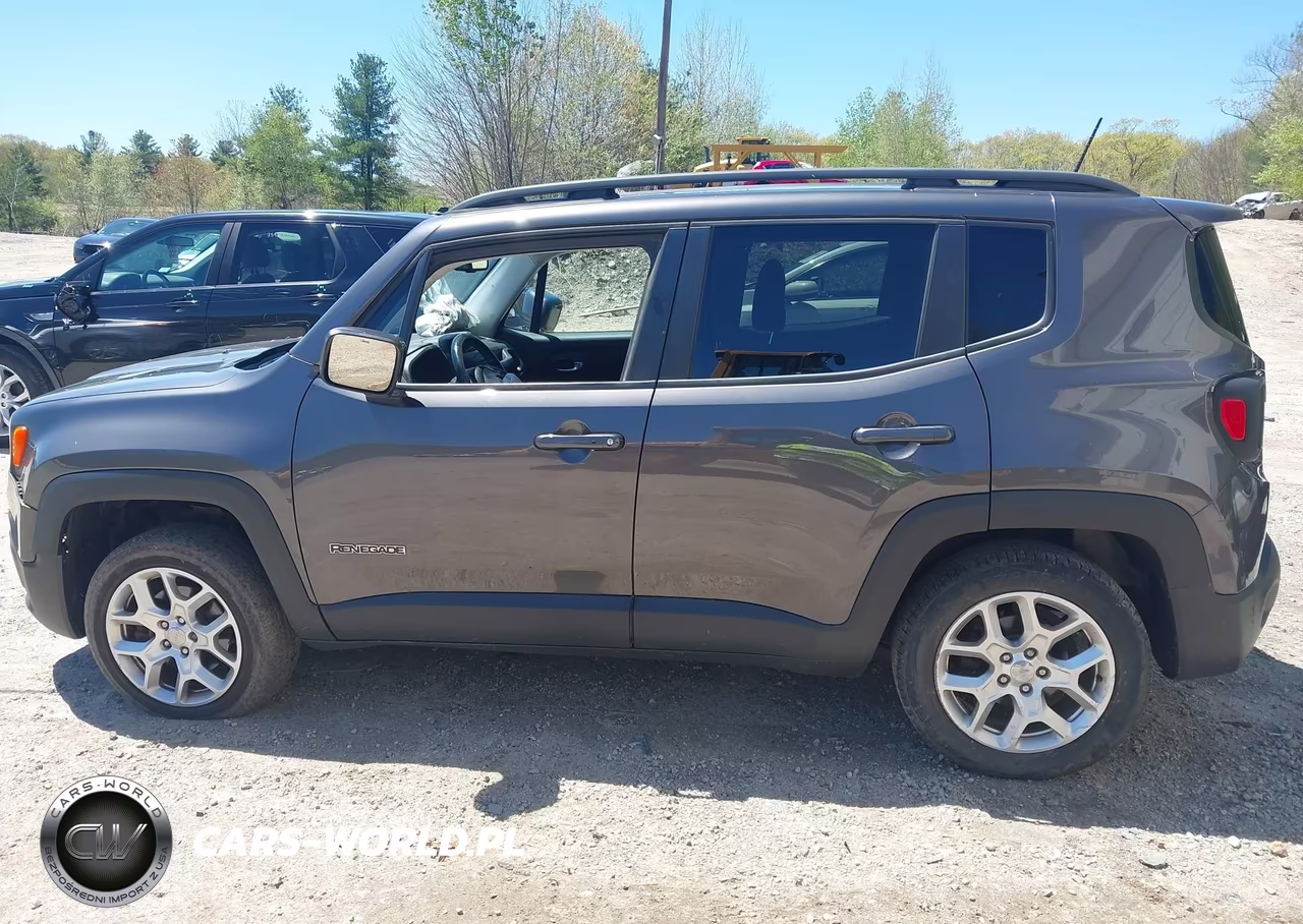 2017 Jeep Renegade Latitude 4X4 VIN:ZACCJBBB0HPG24794 - 15