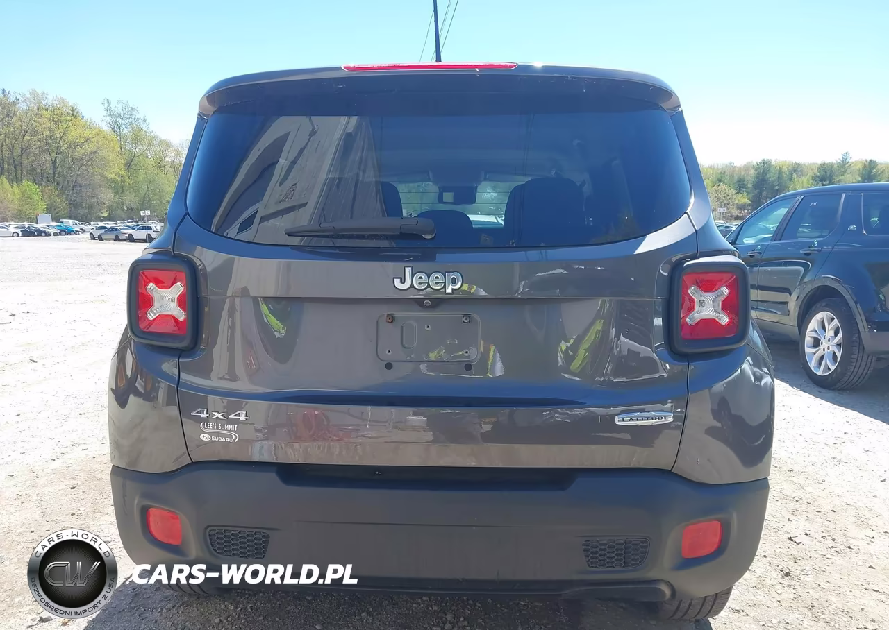 2017 Jeep Renegade Latitude 4X4 VIN:ZACCJBBB0HPG24794 - 17