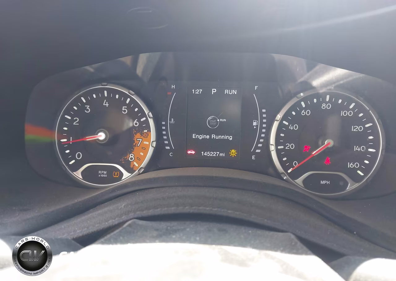 2017 Jeep Renegade Latitude 4X4 VIN:ZACCJBBB0HPG24794 - 7