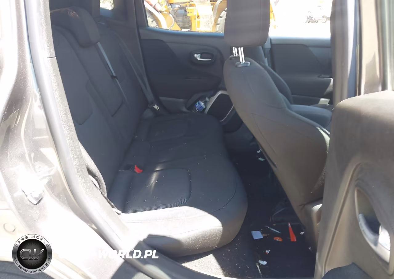 2017 Jeep Renegade Latitude 4X4 VIN:ZACCJBBB0HPG24794 - 8