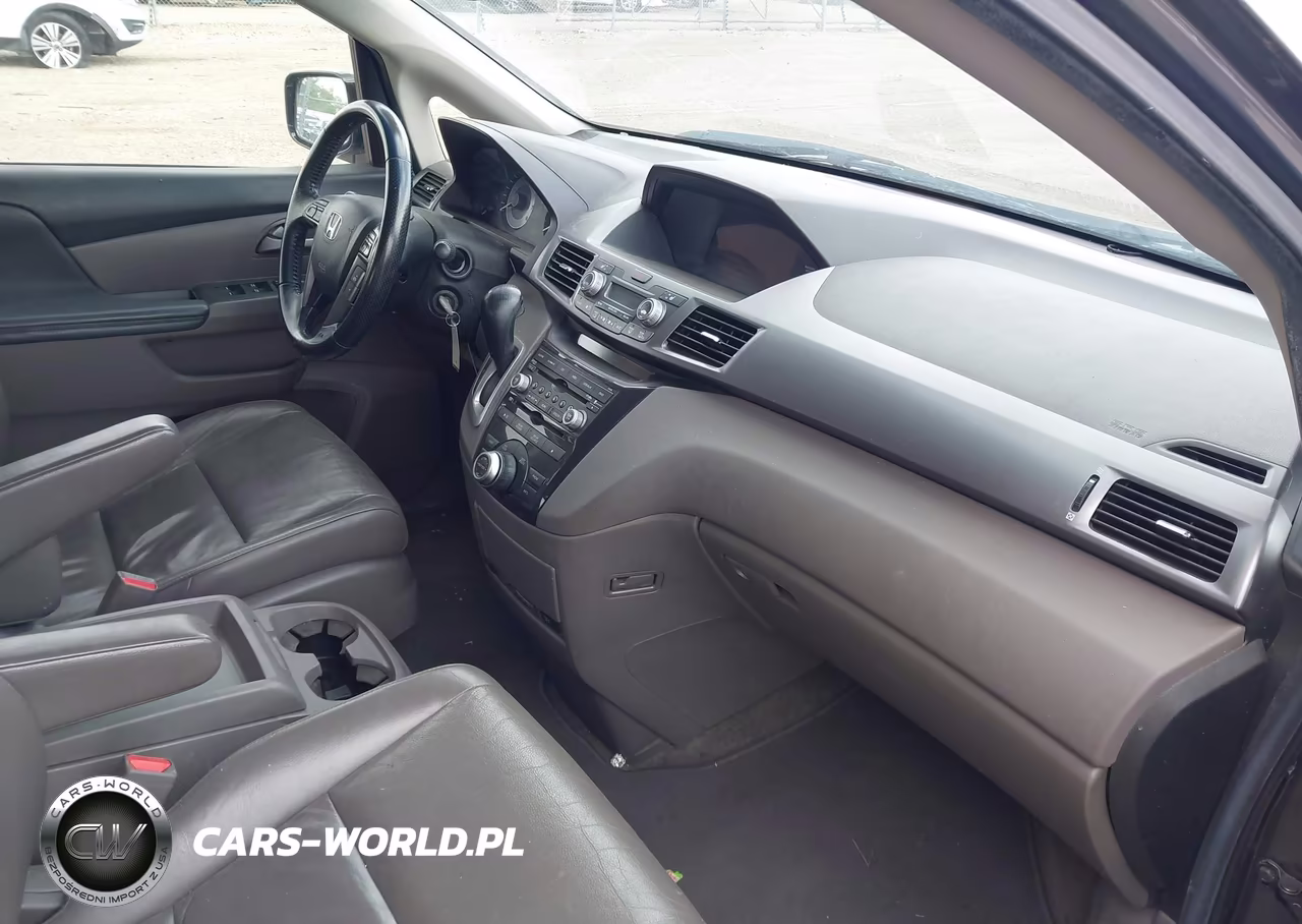 2012 Honda Odyssey Touring-Touring Elite VIN:5FNRL5H9XCB065281 - 5