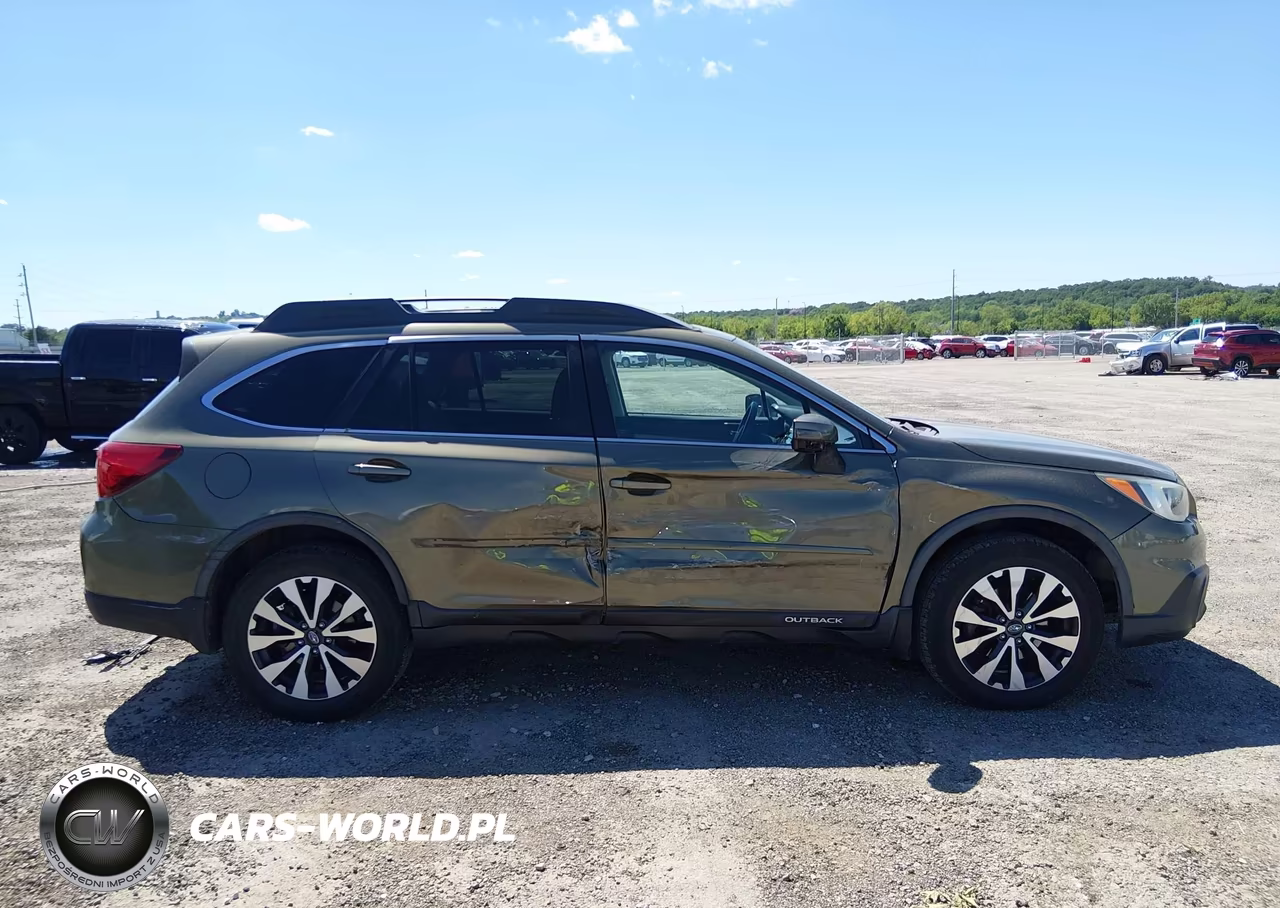 2015 Subaru Outback 3.6R Limited VIN:4S4BSELC8F3215327 - 13