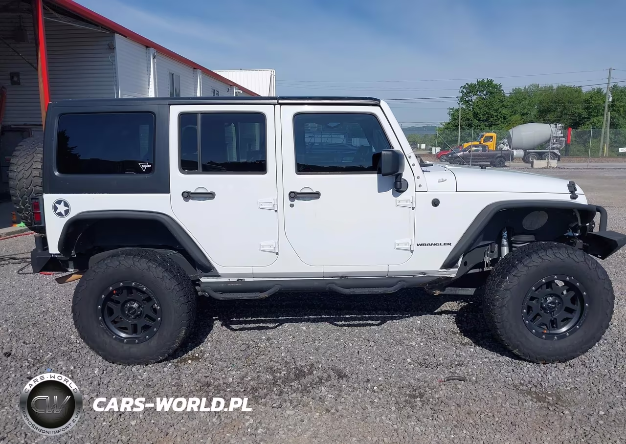 2016 Jeep Wrangler Unlimited Freedom VIN:1C4HJWDG4GL172535 - 13
