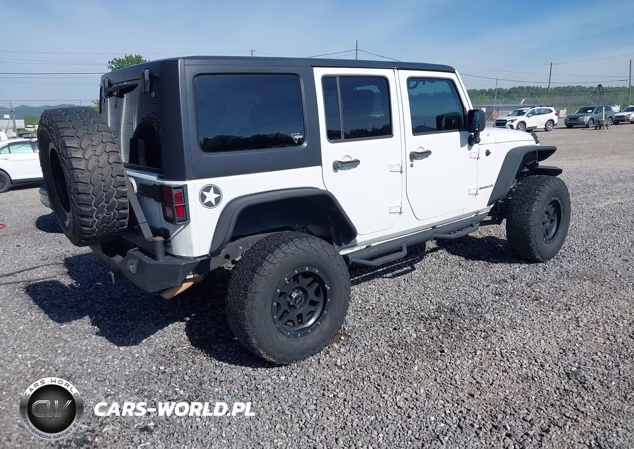 2016 Jeep Wrangler Unlimited Freedom VIN:1C4HJWDG4GL172535 - 4