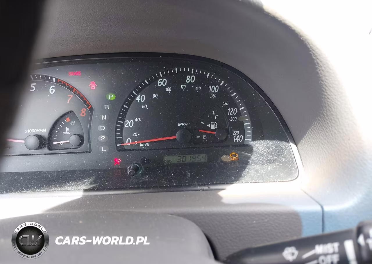 2002 Toyota Camry Le VIN:4T1BE32K32U048769 - 7