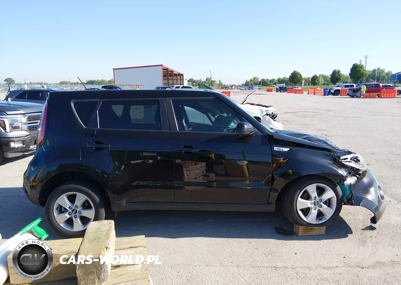2018 Kia Soul VIN:KNDJN2A26J7535778 - 14
