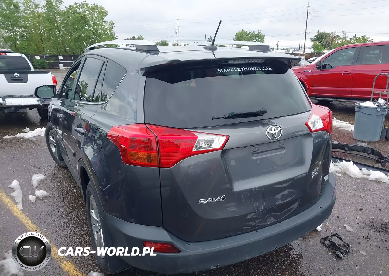 2015 Toyota Rav4 Xle VIN:JTMRFREV4FJ043225 - 3