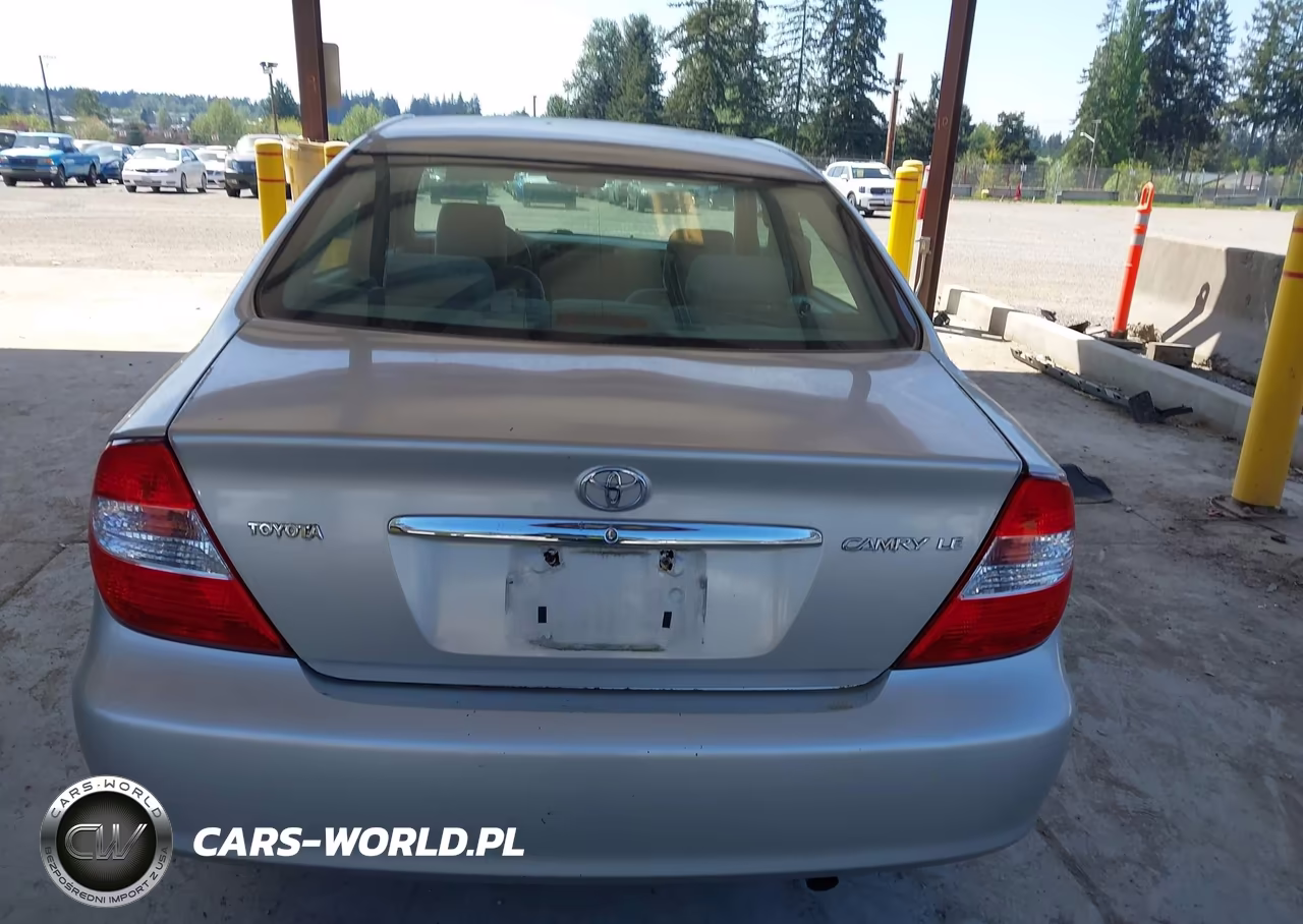 2004 Toyota Camry Le VIN:4T1BE32K74U819107 - 17