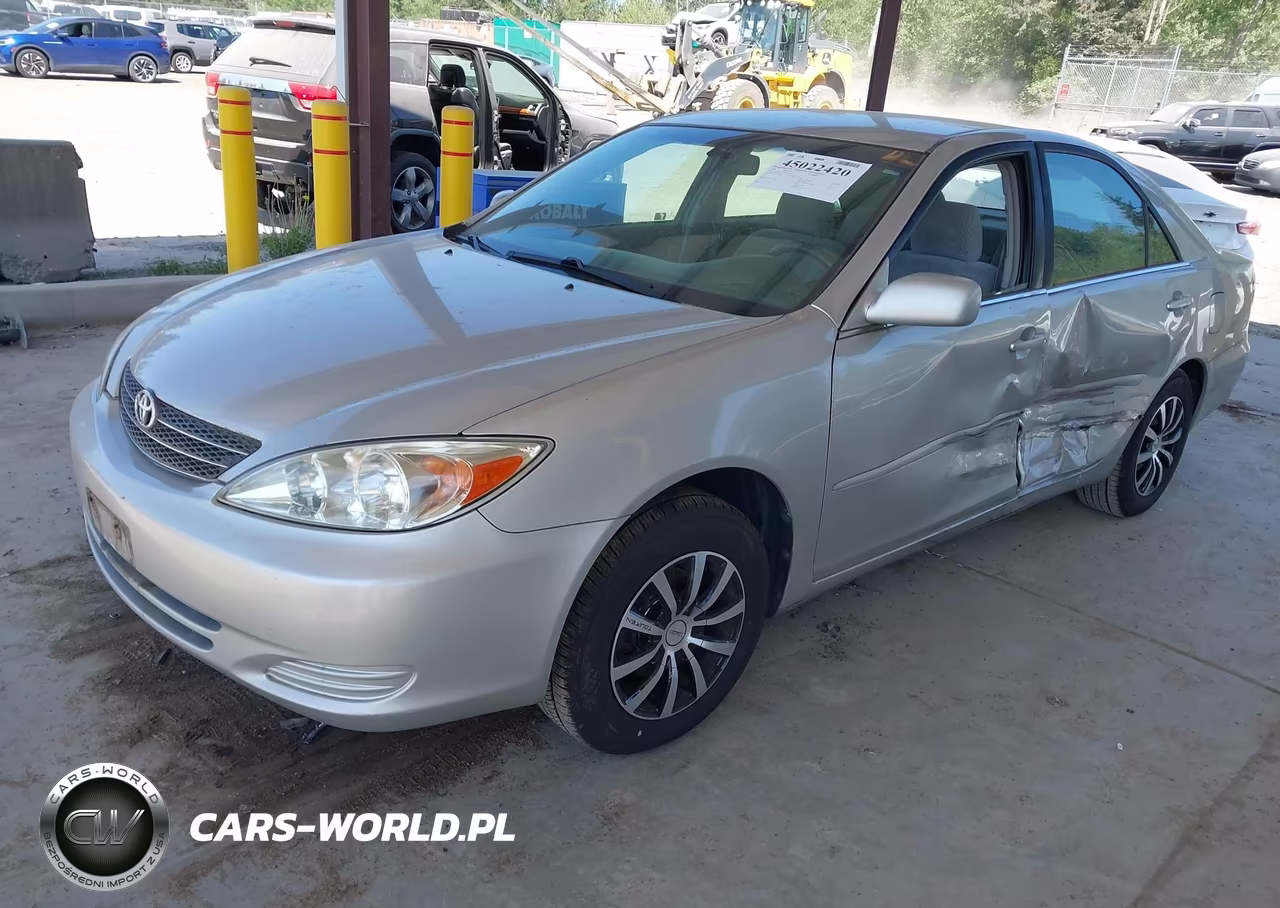 2004 Toyota Camry Le VIN:4T1BE32K74U819107 - 2