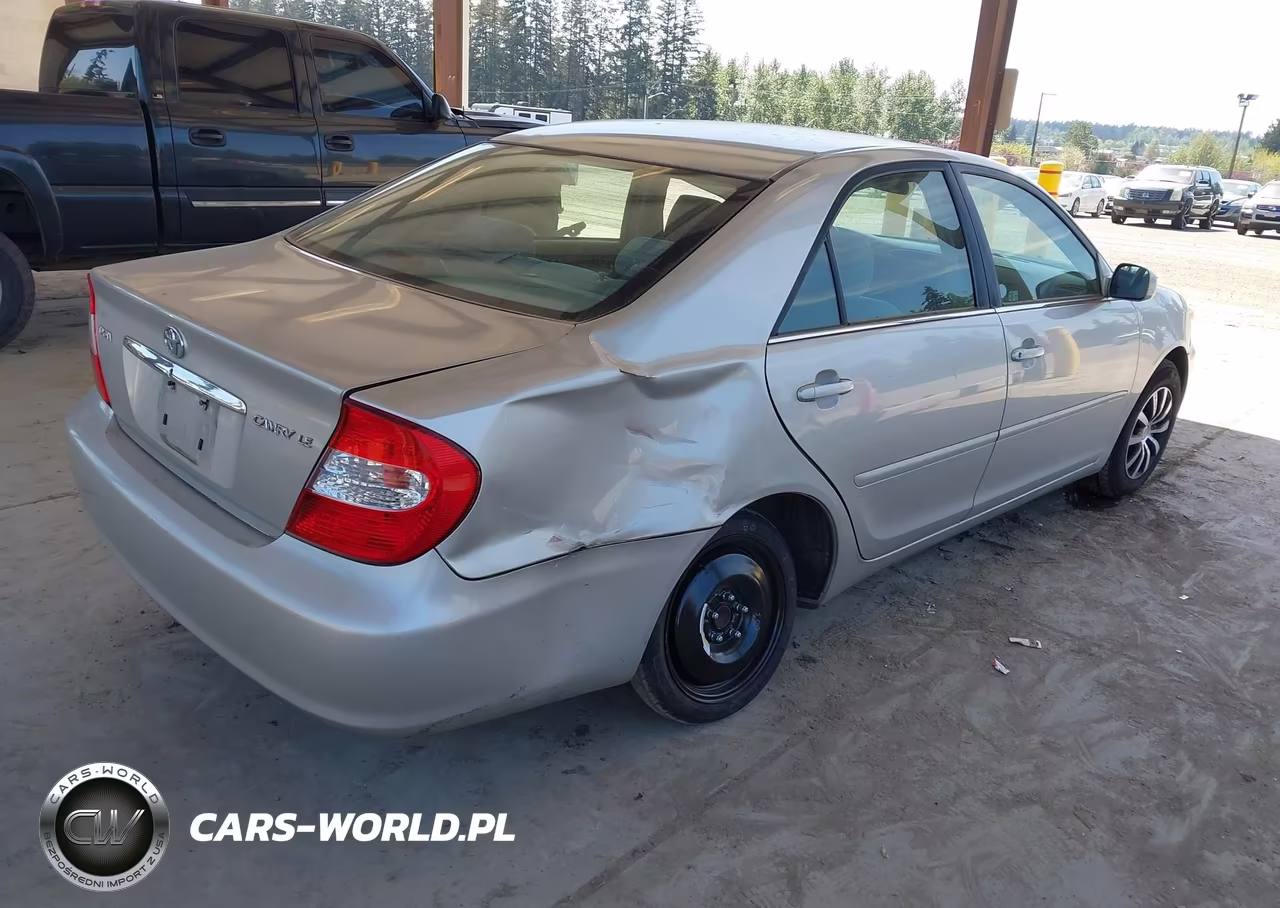 2004 Toyota Camry Le VIN:4T1BE32K74U819107 - 4