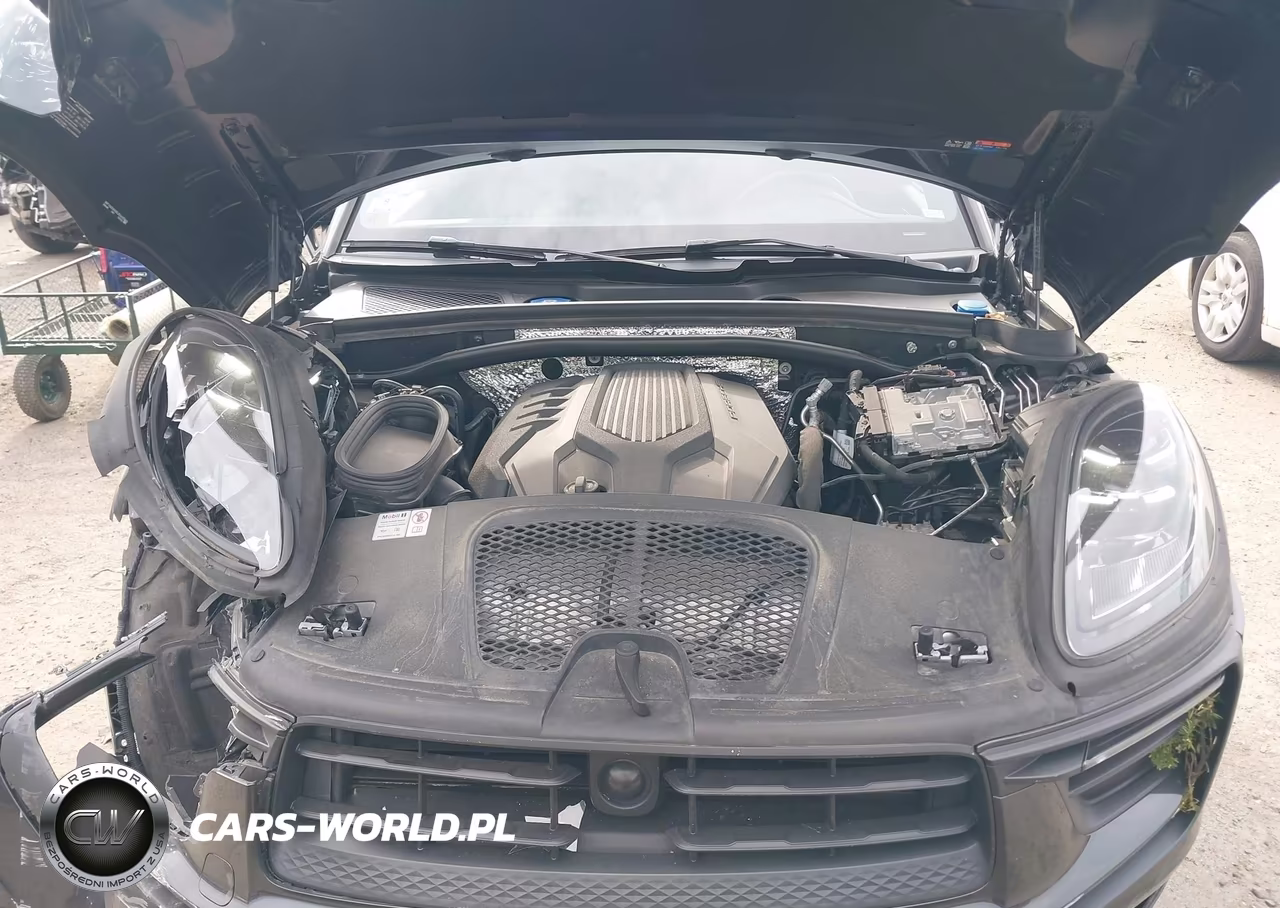 2024 Porsche Macan T VIN:WP1AA2A5XRLB06683 - 10