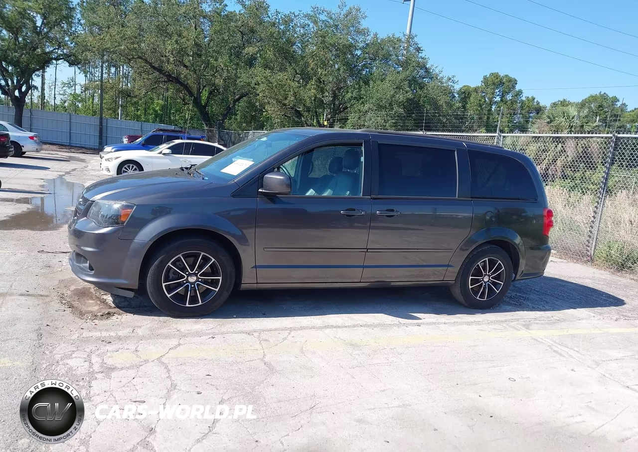 2016 Dodge Grand Caravan R-T VIN:2C4RDGEG9GR367439 - 14