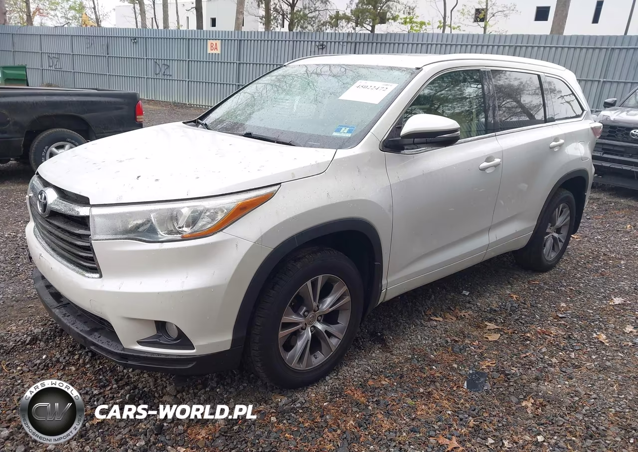 2015 Toyota Highlander Xle V6 VIN:5TDJKRFH2FS167823 - 2