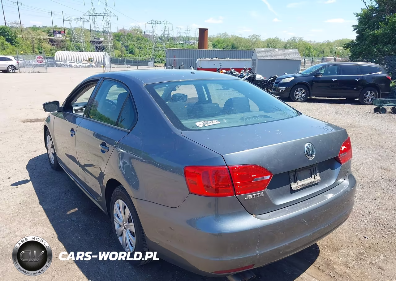 2014 Volkswagen Jetta 2.0L S VIN:3VW2K7AJ3EM436815 - 3