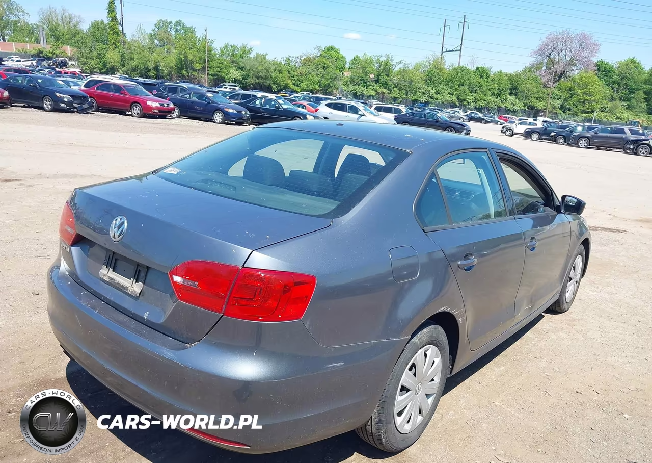2014 Volkswagen Jetta 2.0L S VIN:3VW2K7AJ3EM436815 - 4