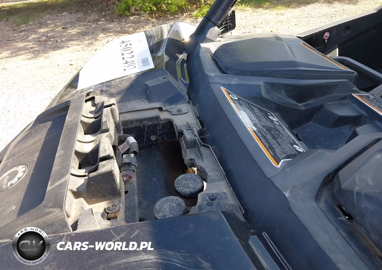 2021 Can-Am Commander Xt 1000R VIN:3JB1RAX45MK000344 - 15