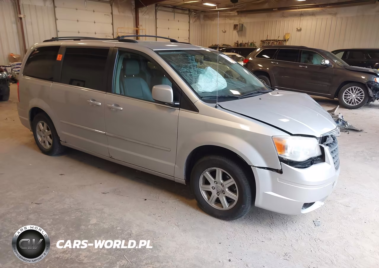 2010 Chrysler Town & Country Touring