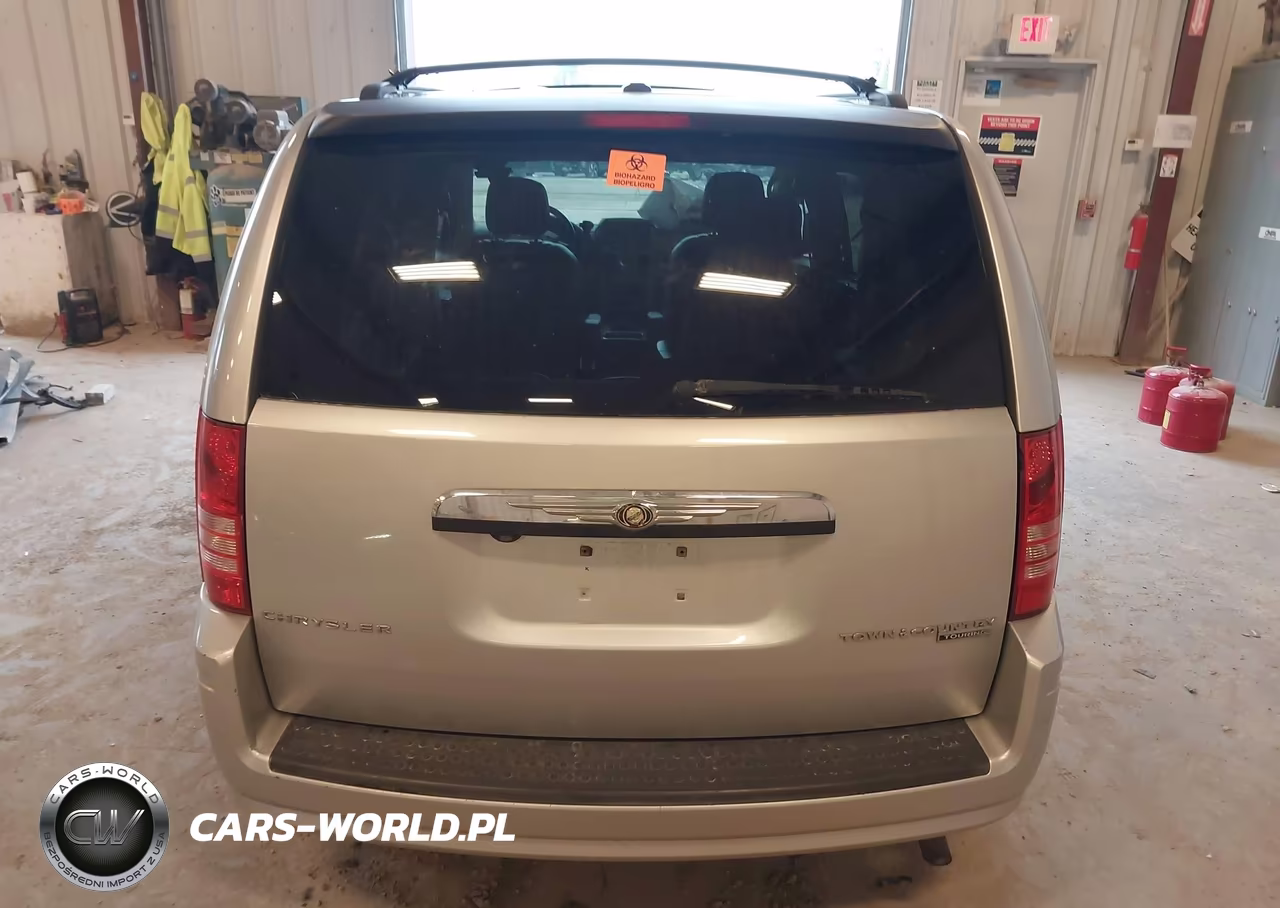 2010 Chrysler Town & Country Touring VIN:2A4RR5D19AR368868 - 16