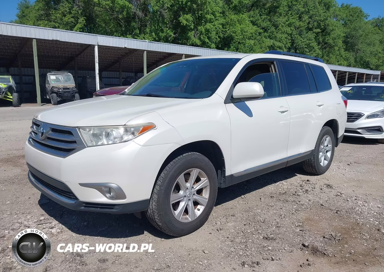 2013 Toyota Highlander Base Plus V6 VIN:5TDBK3EH8DS255162 - 2