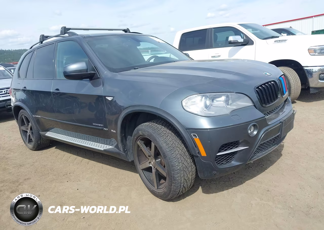 2013 BMW X5 xDrive50I – zdjęcie 1 z 16
