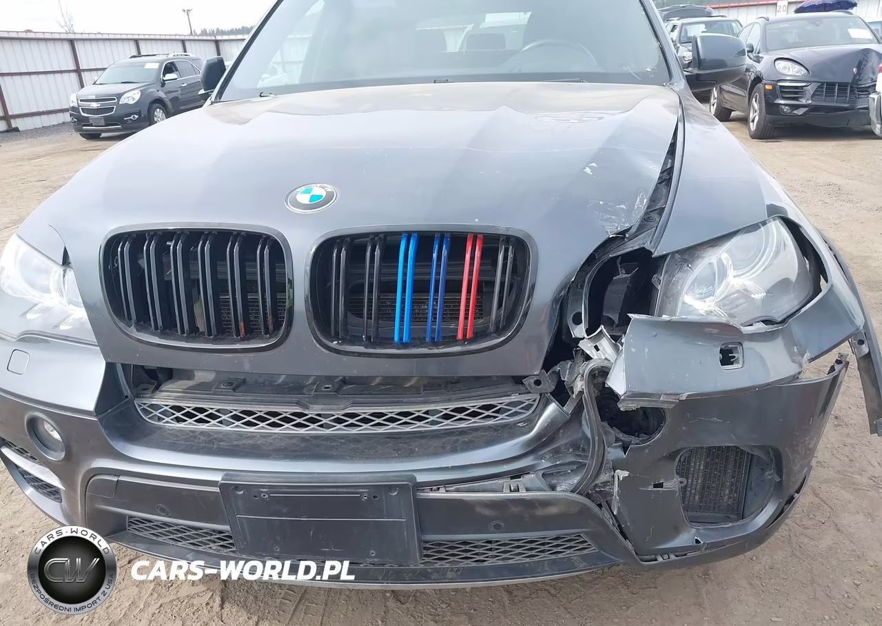 2013 BMW X5 xDrive50I VIN:5UXZV8C55D0C16481 - 6
