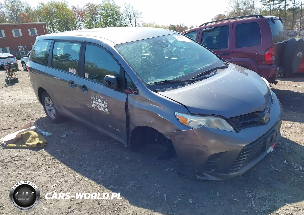 2018 Toyota Sienna L 7 Passenger
