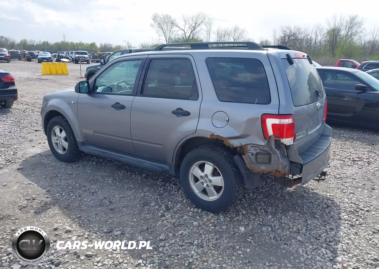 2008 Ford Escape Xlt VIN:1FMCU93128KA09403 - 3