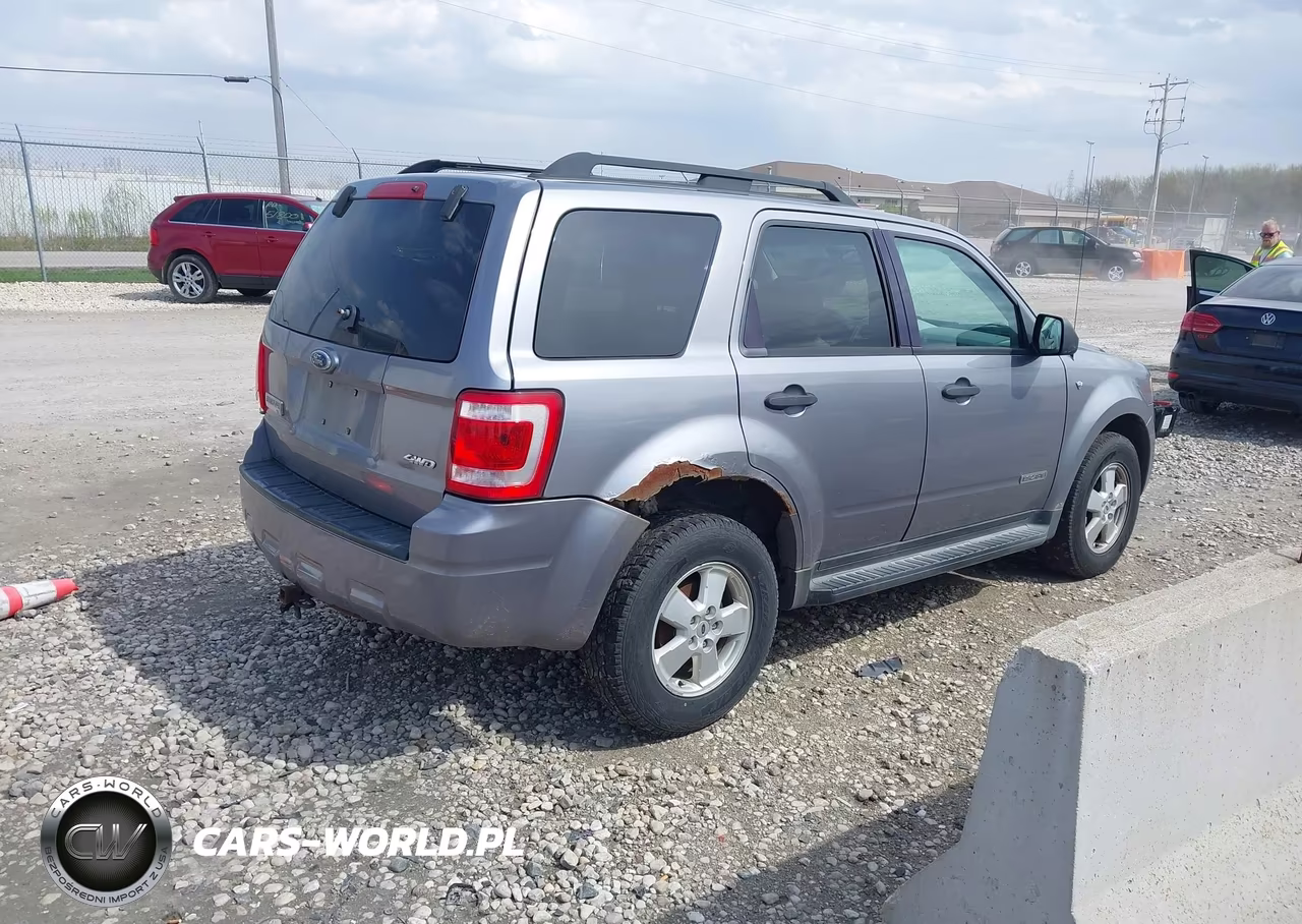 2008 Ford Escape Xlt VIN:1FMCU93128KA09403 - 4