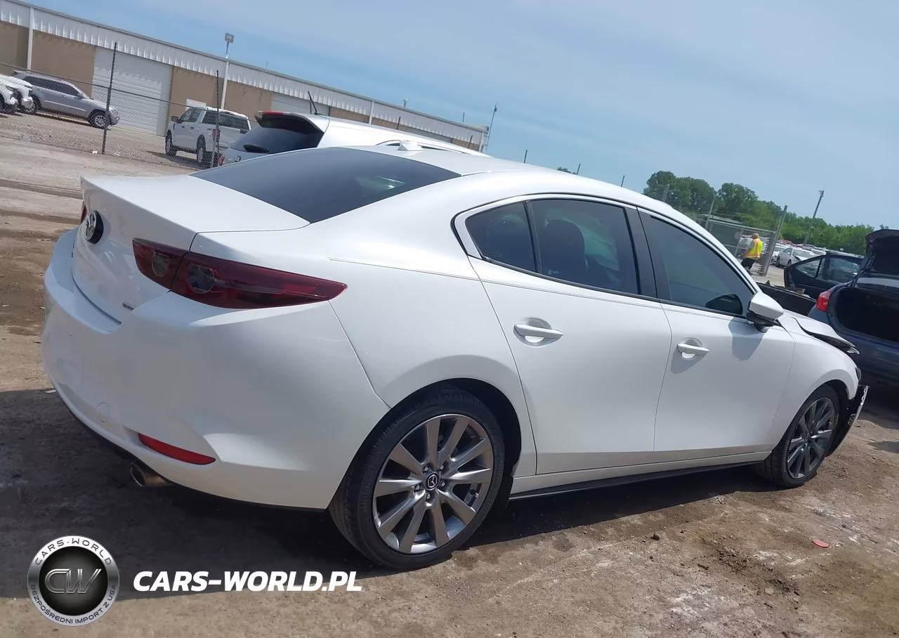 2020 Mazda Mazda3 Preferred Package VIN:3MZBPADL4LM133714 - 13