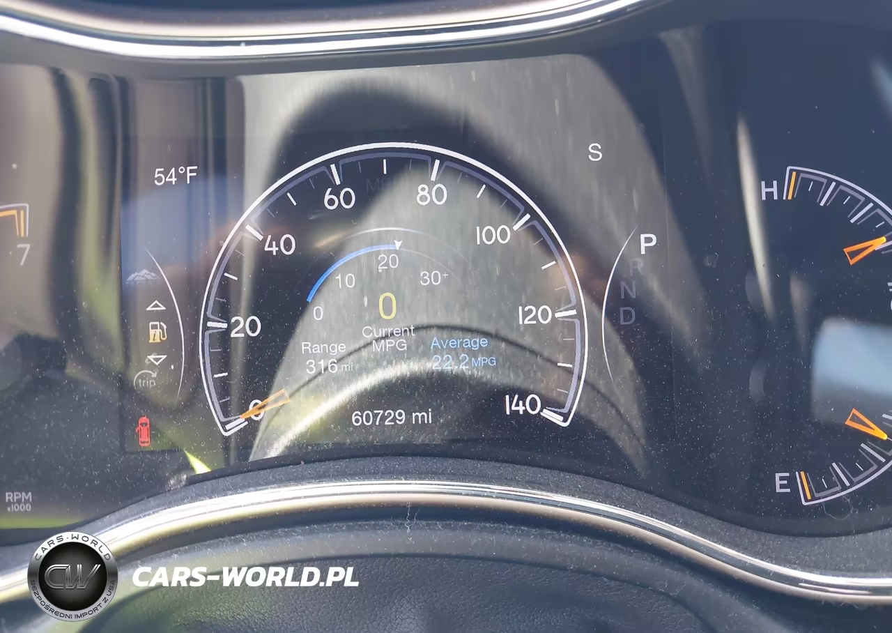 2016 Jeep Grand Cherokee Laredo VIN:1C4RJFAG1GC461025 - 7