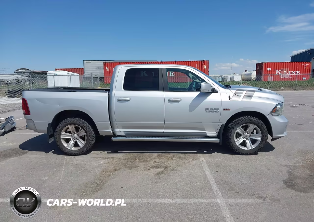 2015 Ram 1500 Sport VIN:1C6RR7MT6FS787132 - 14
