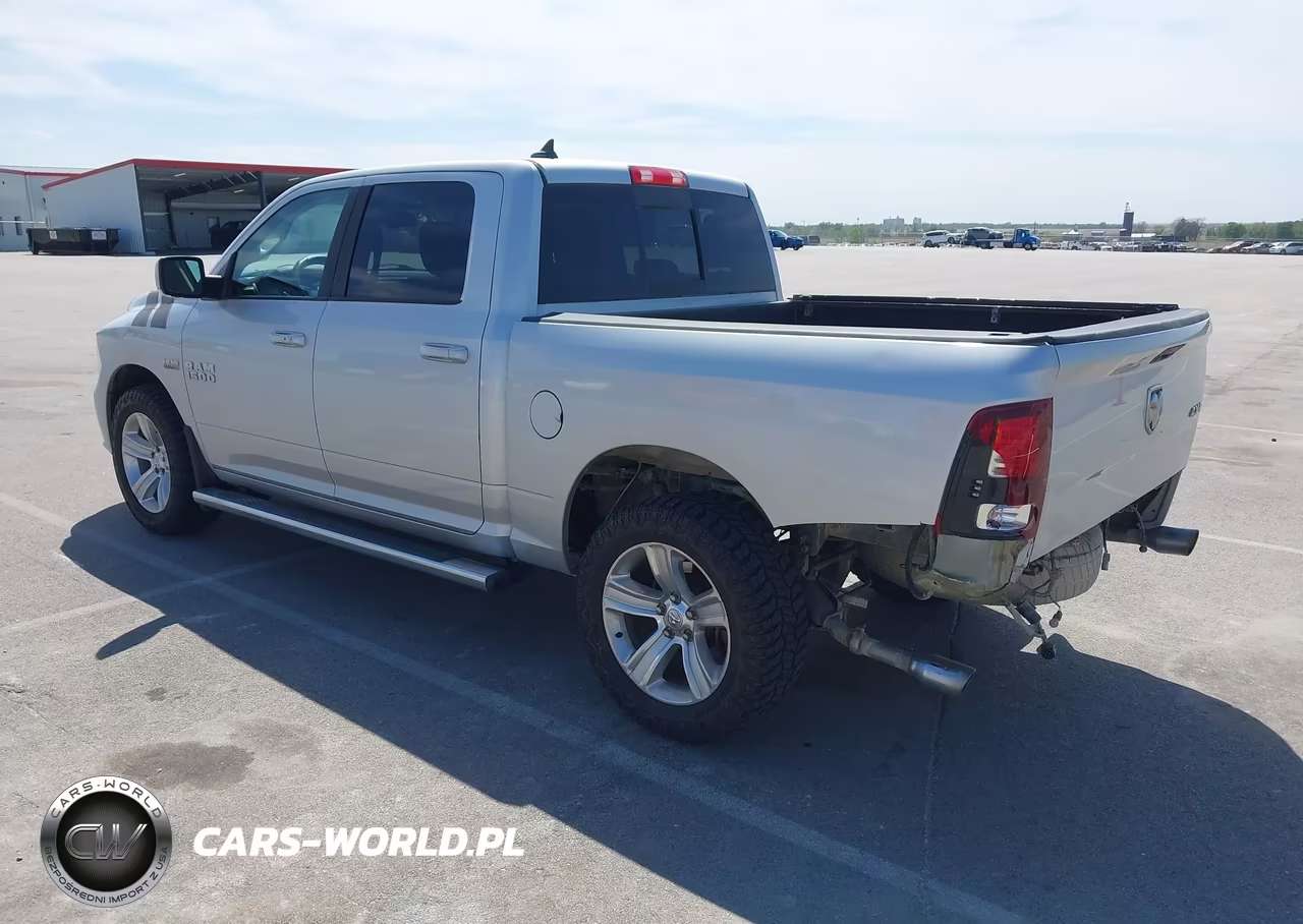 2015 Ram 1500 Sport VIN:1C6RR7MT6FS787132 - 3