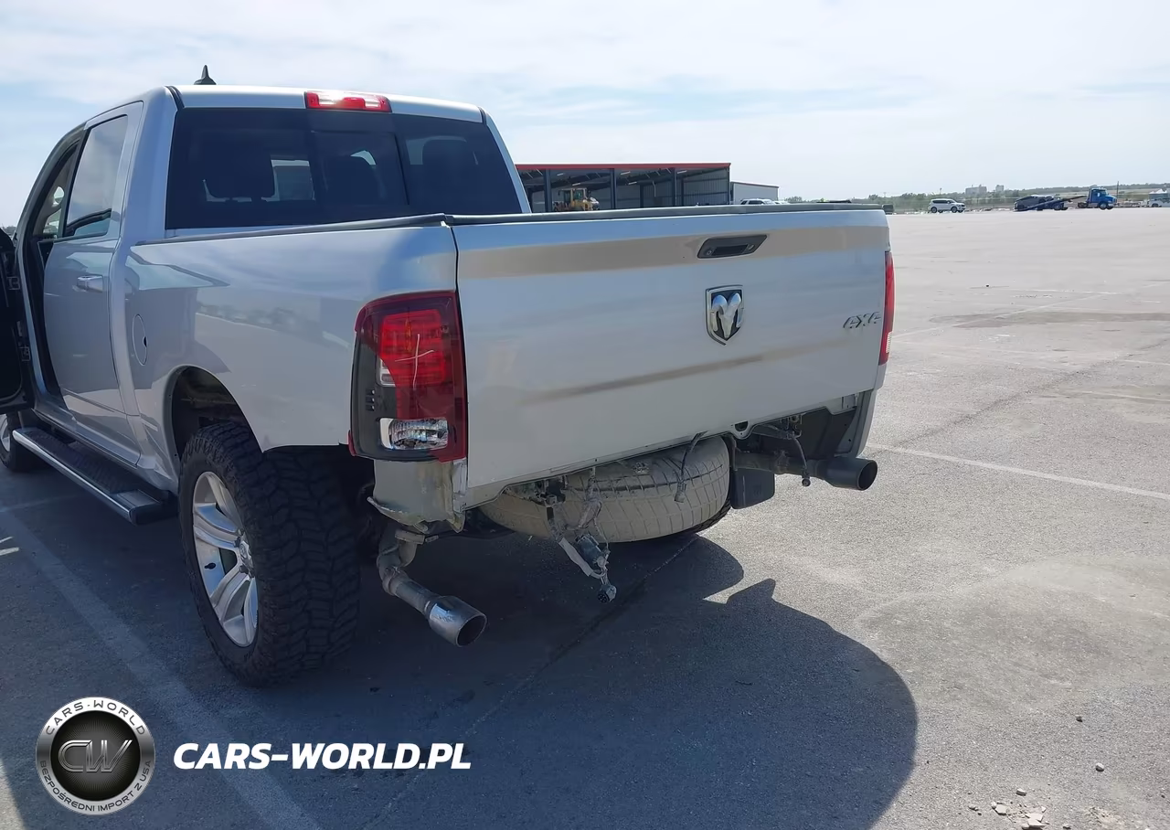 2015 Ram 1500 Sport VIN:1C6RR7MT6FS787132 - 6