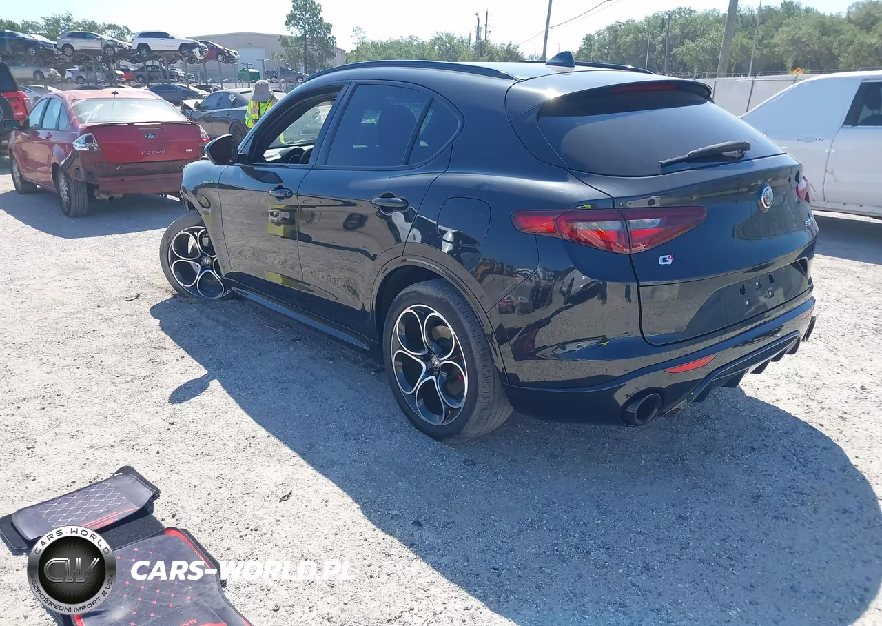 2022 Alfa Romeo Stelvio Veloce Ti Awd VIN:ZASPAKBN1N7D28615 - 3