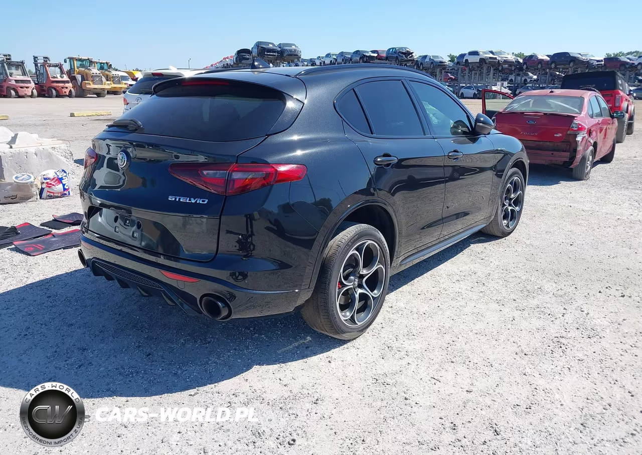 2022 Alfa Romeo Stelvio Veloce Ti Awd VIN:ZASPAKBN1N7D28615 - 4
