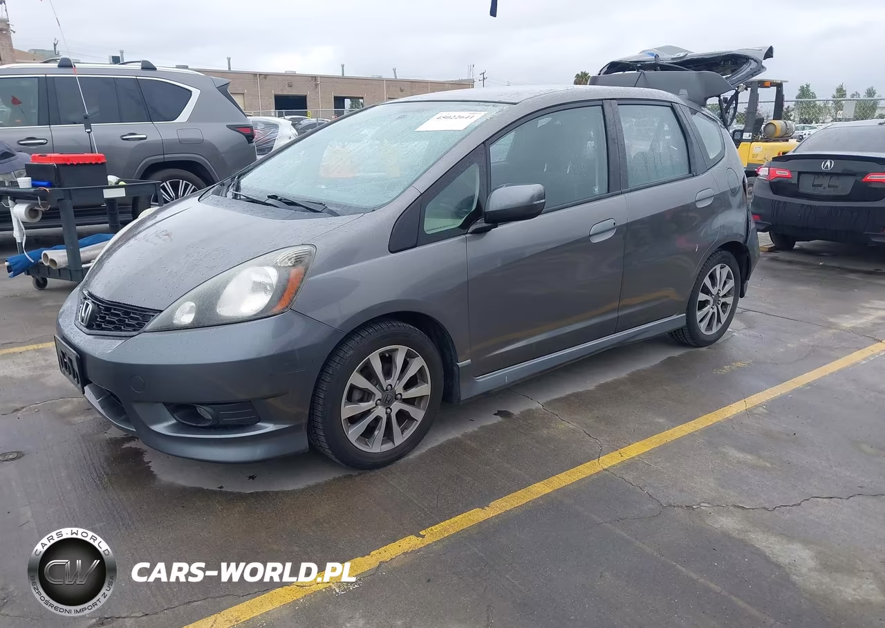 2013 Honda Fit Sport VIN:JHMGE8H56DC038253 - 2